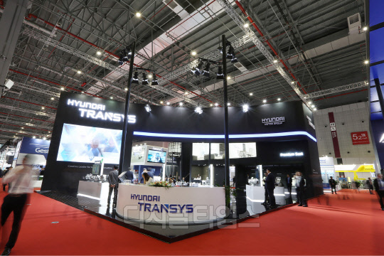 지난해 4월 중국 상해에서 열린 '2019 상하이 국제 모터쇼'의 현대트랜시스 부스.   현대트랜시스 홈페이지